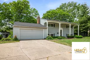 1646 Rose Pkwy SE, Grand Rapids, MI 49506 - Photo 3