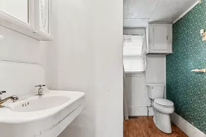 307 E State Street, Vicksburg, MI 49097 - Photo 17