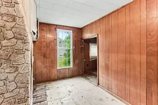307 E State St, Vicksburg, MI 49097 - Photo 13