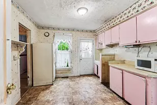 307 E State St, Vicksburg, MI 49097 - Photo 7