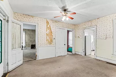 307 E State Street, Vicksburg, MI 49097 - Photo 5
