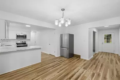 672 Jakway Avenue, Benton Harbor, MI 49022 - Photo 9