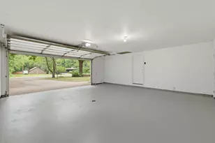 672 Jakway Ave, Benton Harbor, MI 49022 - Photo 29