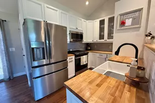7885 Lancaster Ln, East Leroy, MI 49051 - Photo 5