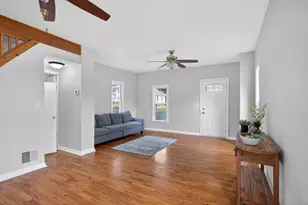 749 Kennedy St, Jackson, MI 49202 - Photo 9