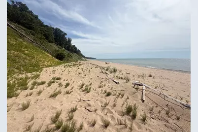 2450 Lakeshore Drive, Fennville, MI 49408 - Photo 9