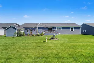 3676 Hollyfield Dr, Cedar Springs, MI 49319 - Photo 15
