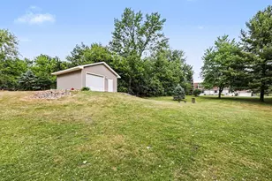 10130 Emerald Ct, Brooklyn, MI 49230 - Photo 29