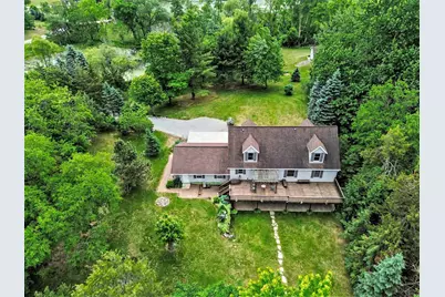10130 Emerald Court, Brooklyn, MI 49230 - Photo 3