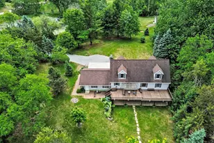10130 Emerald Ct, Brooklyn, MI 49230 - Photo 3