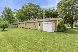 1551 S Windsor Dr, Saint Joseph, MI 49085 - Photo 31