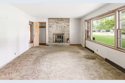 1551 S Windsor Drive, Saint Joseph, MI 49085 - Photo 5