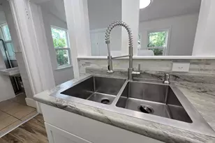 1313 Mason St NE, Grand Rapids, MI 49503 - Photo 11