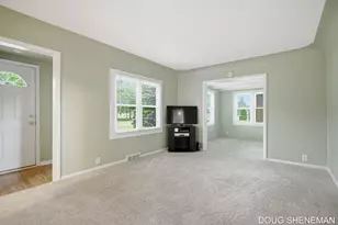 145 W Roosevelt Ave, Zeeland, MI 49464 - Photo 17