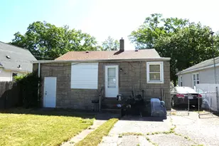 1236 Jennings Ave, Benton Harbor, MI 49022 - Photo 3