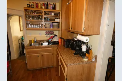 1236 Jennings Avenue, Benton Harbor, MI 49022 - Photo 5