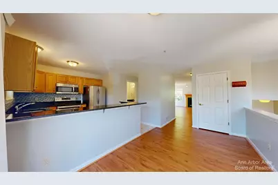 2813 Barclay Way, Ann Arbor, MI 48105 - Photo 5