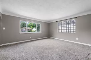 19071 Melvin St, Roseville, MI 48066 - Photo 9