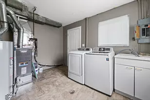 19071 Melvin St, Roseville, MI 48066 - Photo 17