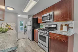 251 Fieldcrest St, Ann Arbor, MI 48103 - Photo 5