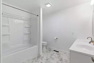 24383 Thousand Oaks Dr, Mattawan, MI 49071 - Photo 19