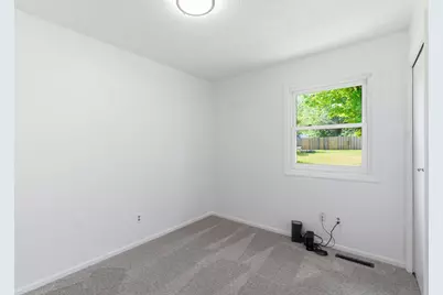 24383 Thousand Oaks Drive, Mattawan, MI 49071 - Photo 21