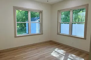 1810 Leonard St NW, Grand Rapids, MI 49534 - Photo 15