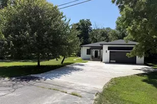 1810 Leonard St NW, Grand Rapids, MI 49534 - Photo 1