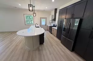 1810 Leonard St NW, Grand Rapids, MI 49534 - Photo 11