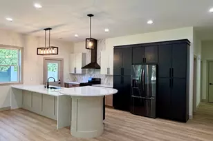 1810 Leonard St NW, Grand Rapids, MI 49534 - Photo 7