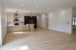 1810 Leonard St NW, Grand Rapids, MI 49534 - Photo 3