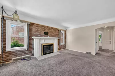 21500 Redmond Avenue, Eastpointe, MI 48021 - Photo 5