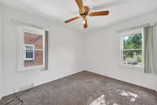 21500 Redmond Ave, Eastpointe, MI 48021 - Photo 17
