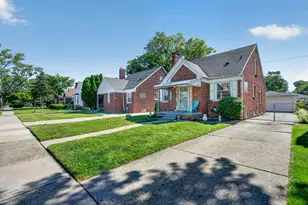21500 Redmond Ave, Eastpointe, MI 48021 - Photo 3
