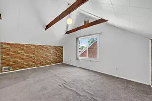 21500 Redmond Ave, Eastpointe, MI 48021 - Photo 23