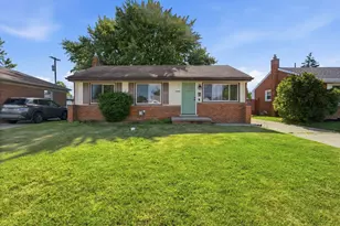 28604 Bohn St, Roseville, MI 48066 - Photo 1