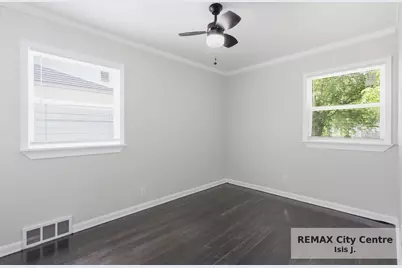 18985 Woodland Street, Harper Woods, MI 48225 - Photo 5