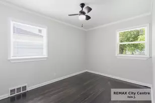 18985 Woodland St, Harper Woods, MI 48225 - Photo 5