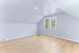 19189 Dresden St, Detroit, MI 48205 - Photo 17