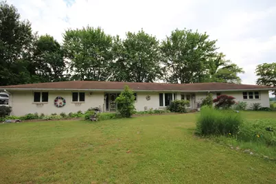 1550 E Y Avenue, Vicksburg, MI 49097 - Photo 1