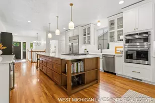 3260 Lorrimar Ln, Saugatuck, MI 49453 - Photo 3