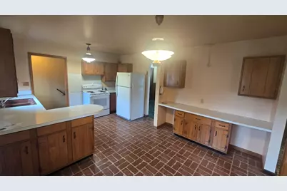 597 Birch Street, Manistee, MI 49660 - Photo 23