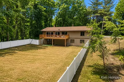 4736 Burton Street SE, Grand Rapids, MI 49546 - Photo 25