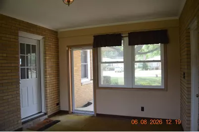 225 Kublick Drive, Benton Harbor, MI 49022 - Photo 9