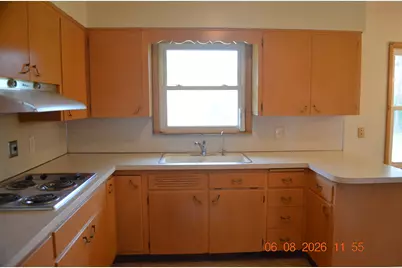 225 Kublick Drive, Benton Harbor, MI 49022 - Photo 11