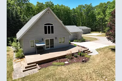 9880 S Spruce Avenue, Newaygo, MI 49337 - Photo 1