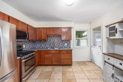 1244 S Dorroll Street NE, Grand Rapids, MI 49505 - Photo 5
