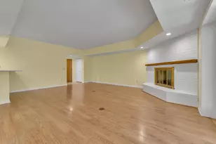 2115 Nature Cove Ct, Ann Arbor, MI 48104 - Photo 7