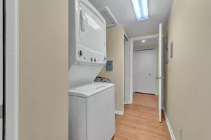2115 Nature Cove Ct, Ann Arbor, MI 48104 - Photo 21