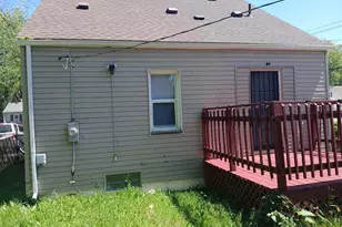 19012 Kingsville St, Detroit, MI 48236 - Photo 7